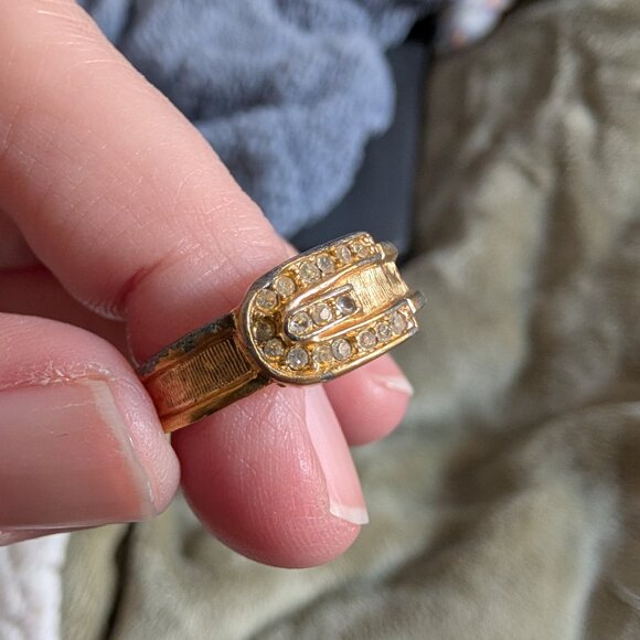 Vintage Avon Buckle Ring with Rhinestones, Size 7 - Picture 4 of 5